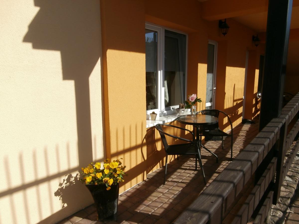 Pokoje Goscinne - Noclegi Charzykowy Exterior foto